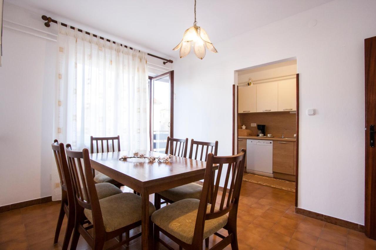 Apartment Nola By Rent Istria ポレッチ エクステリア 写真